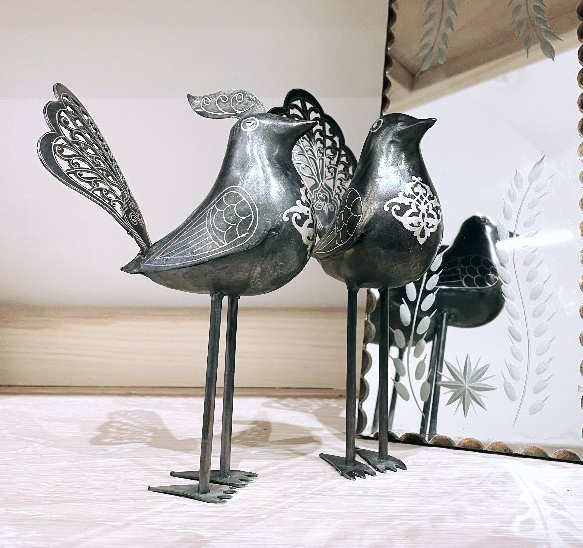 Metal Bird Silver Leg Long Leg Netting