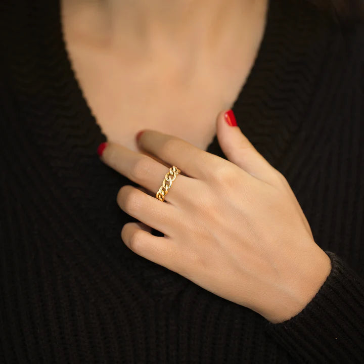 Curb Chain Ring 18k Gold by Tille