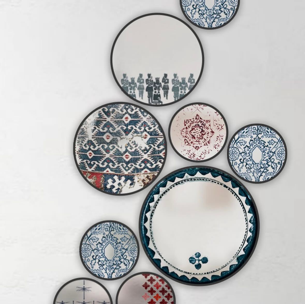 Round Metal-Framed Mirror by Rashed – Modern Wall Decor