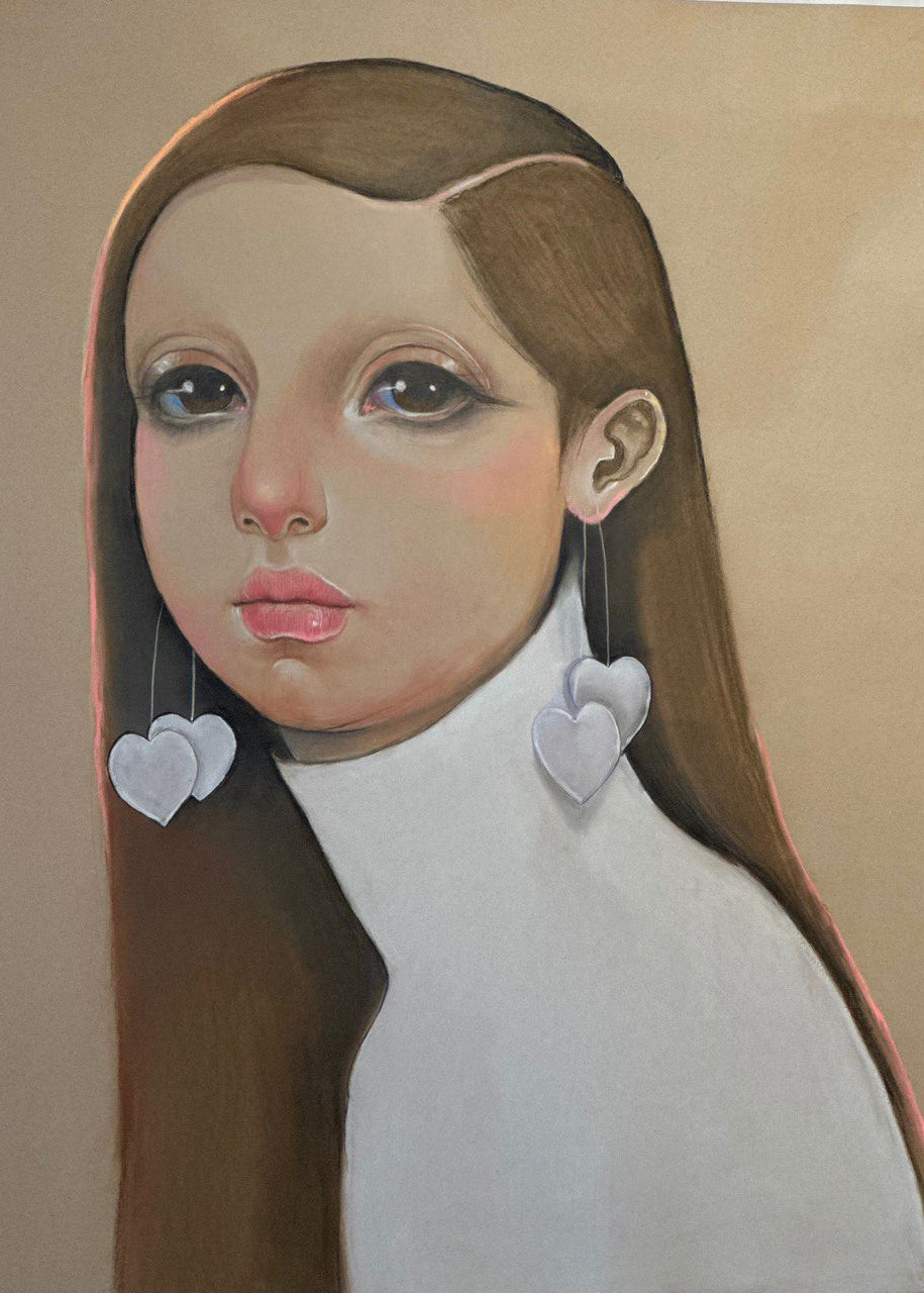 Portrait of woman with bright and shining eyes with white dress and earrings in shape of hearts