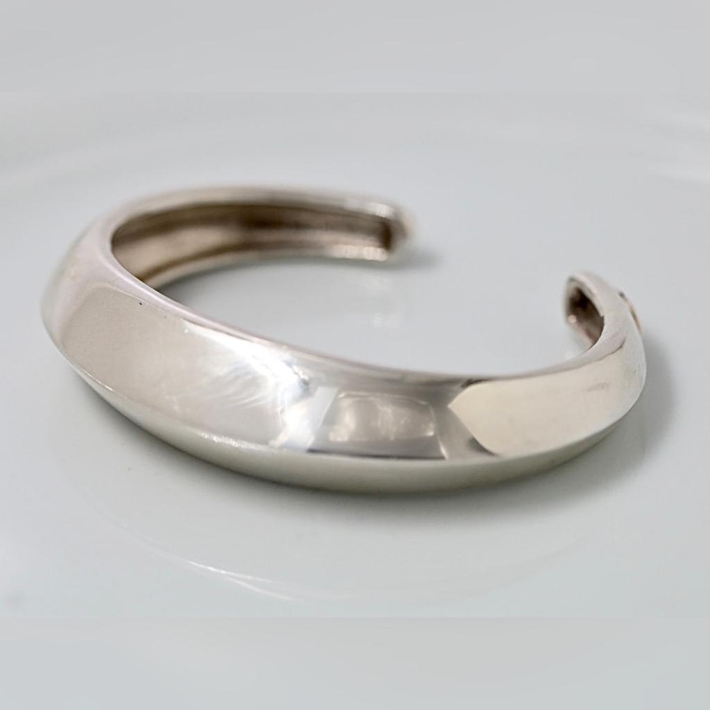 Negaris silver cuff Bracelet