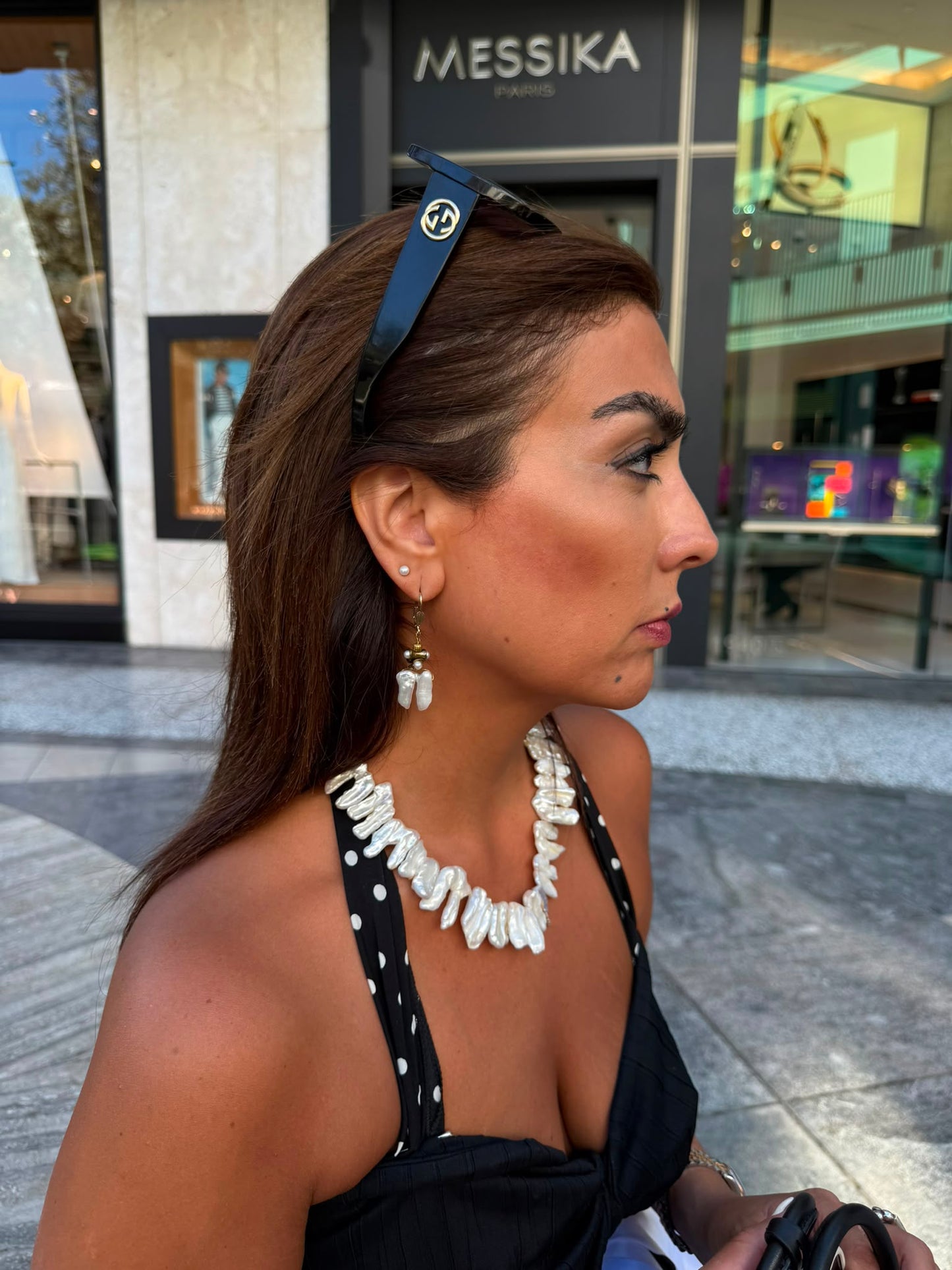 Handmade Pearl Necklace by Fati Bijoux