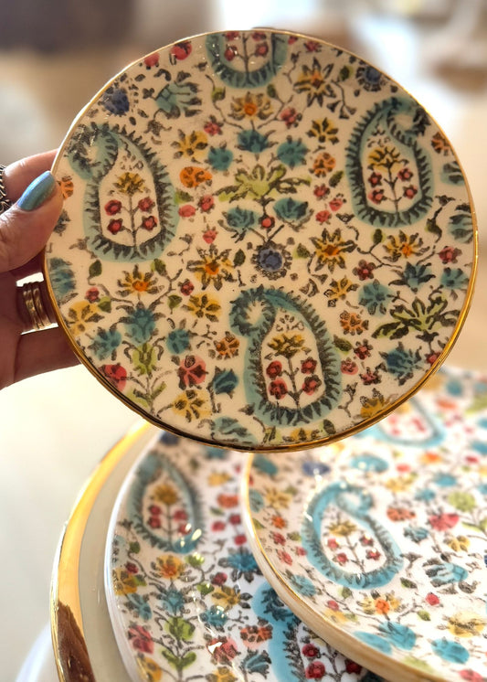 Ceramic Round Bote Plate by Rastin