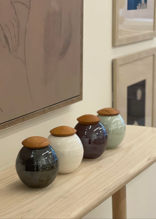 Bowls in different colors
